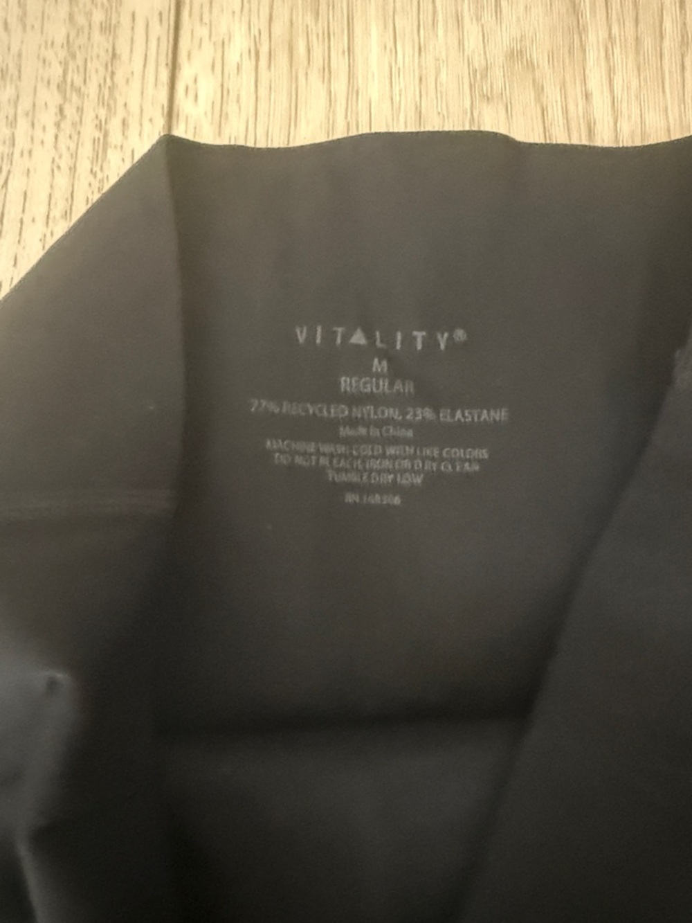 Vitality size medium maternity leggings - Picture 2 of 5